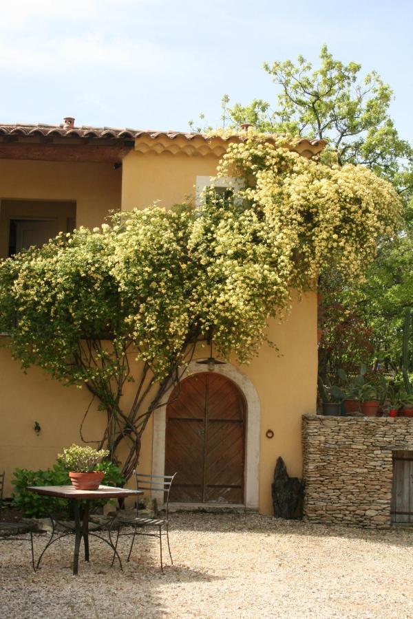 Le Mas Des Pierres Blanches Bed & Breakfast Venasque Dış mekan fotoğraf